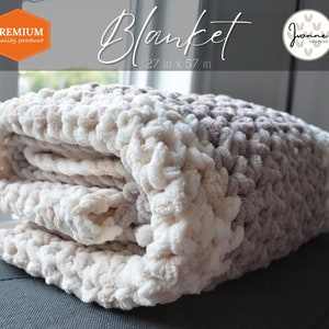 Handmade Knit Blanket,  Decorative Throw Blanket, Bed Runner Full Size Bed, Chunky Knit, Super Bulky, Soft Yarn, Chenille-style Yarn.