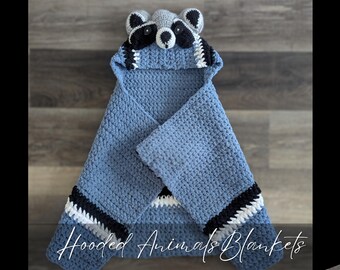 Handgemaakte gehaakte deken met capuchon wasbeer, gezellige dierendeken