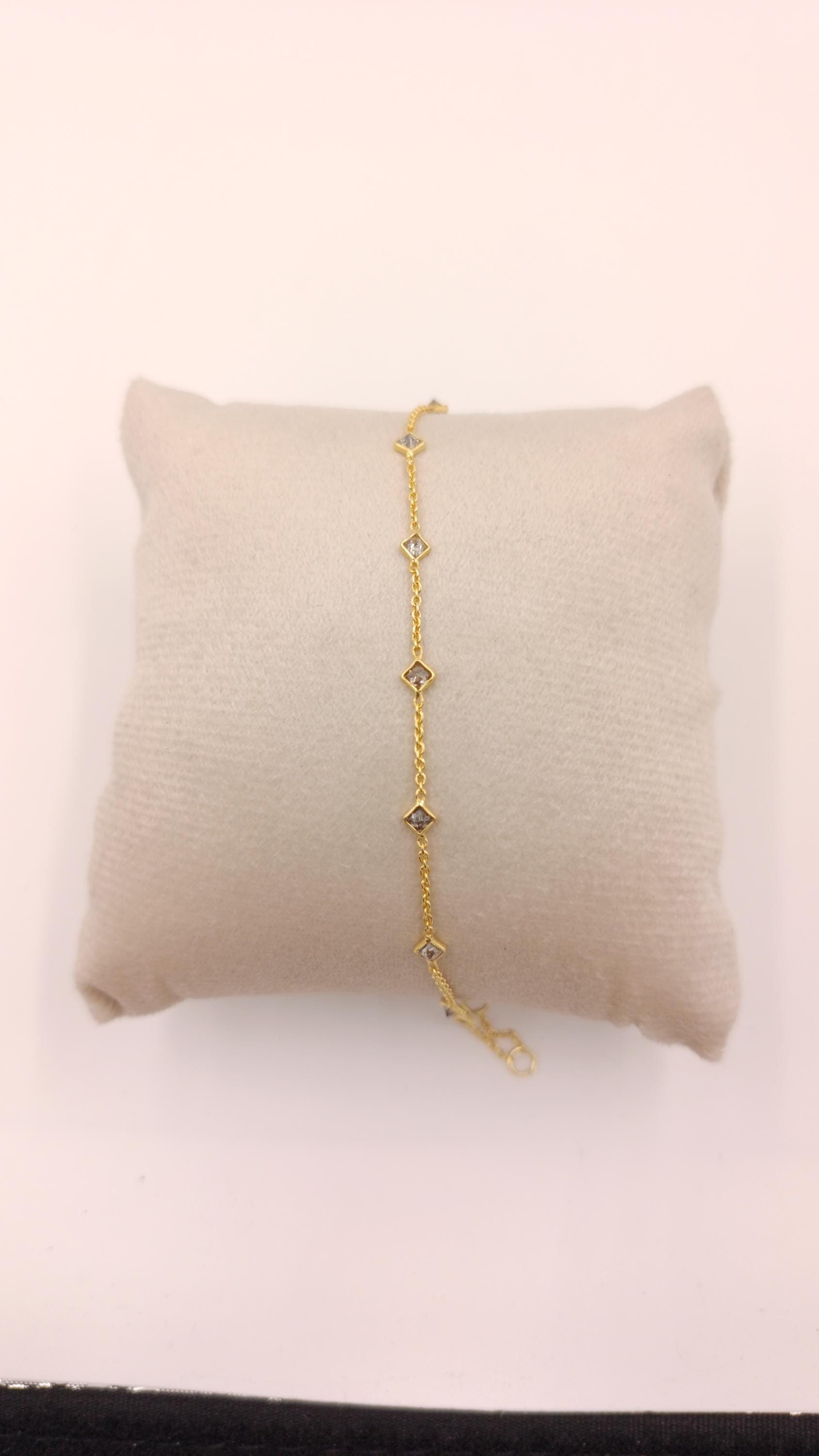 HETICA Bracciale Donna Con Catena Dorata E Pietre Rosa - Ciondolo Quadrato Con Gemma, Gioiello Regalo Elegante - 4