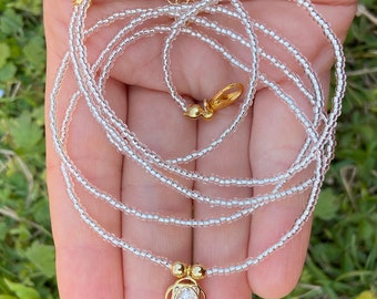 Tsjechische kristallen taillekralen – gouden buikketting met sluiting
