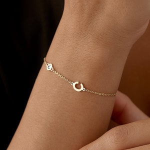 Pulsera con letra familiar y piedra de nacimiento, oro de 18 quilates, plata, piedra de nacimiento personalizada, letra inicial del alfabeto, regalo para ella, regalo para el Día de la Madre para mamá