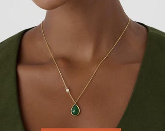 Collar con piedra natal de mayo, joya con dije de esmeralda en forma de lágrima, regalo para ella.