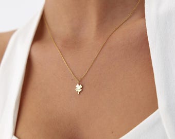 Personalized Clover Necklace, 4 Leaf Clover Necklace, Tiny