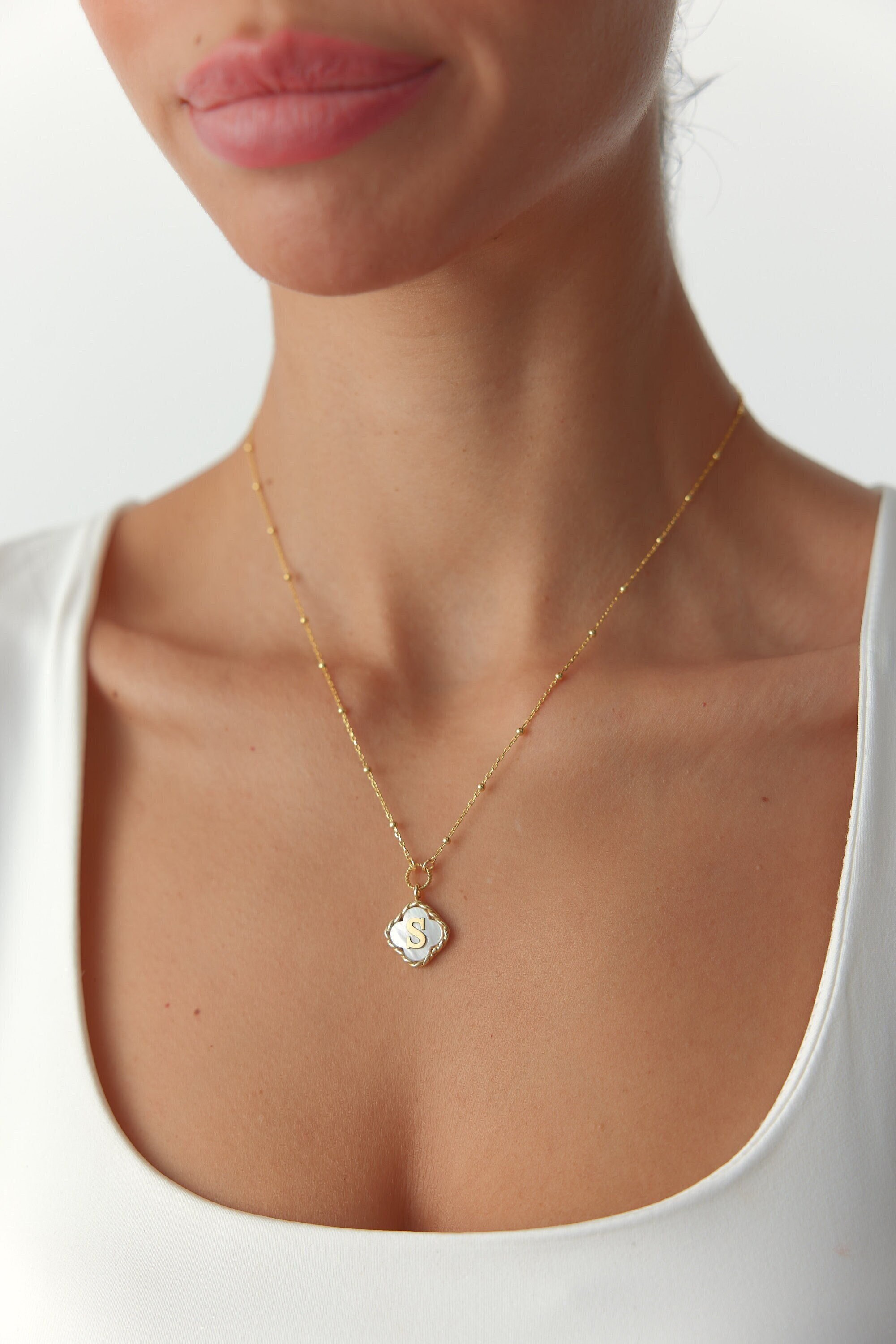 【I AM MARI】Clover pearl earring necklace 589802_grande.jpg?v=1723815667