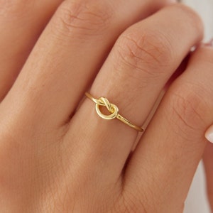 Knot Ring, 14K Gold Love Knot Ring, Promise Ring, Gold Filled Ring, Bridesmaid Ring, Thin Gold Ring, Friendship Ring, Gift for Women