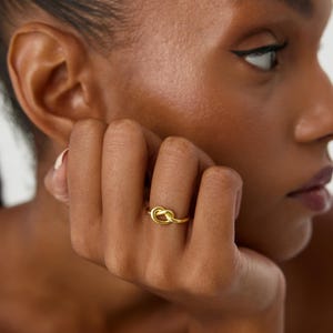 Love Knot Ring, Minimalist Initial Silber Schmuck, Geschenk für Sie