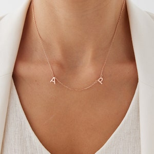 Collar con letras de oro de 14 quilates, collar con el alfabeto, joyería con letras, collar minimalista, collar para el día de la madre, collar con iniciales