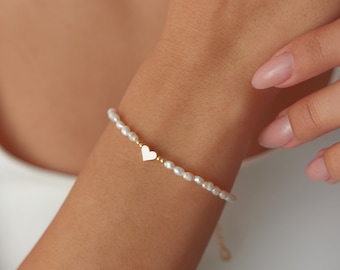 Perlen Armband Gold Herz Liebe Bettelarmband • Süßwasser Perle Armband • Perle Perlen Armband • Brautjungfer Geschenk für Sie • Weihnachtsgeschenk