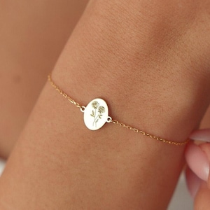 Pulsera con flor de nacimiento en miniatura, joyería floral dorada, regalo personalizado para el mes de nacimiento de ella. imagen 12