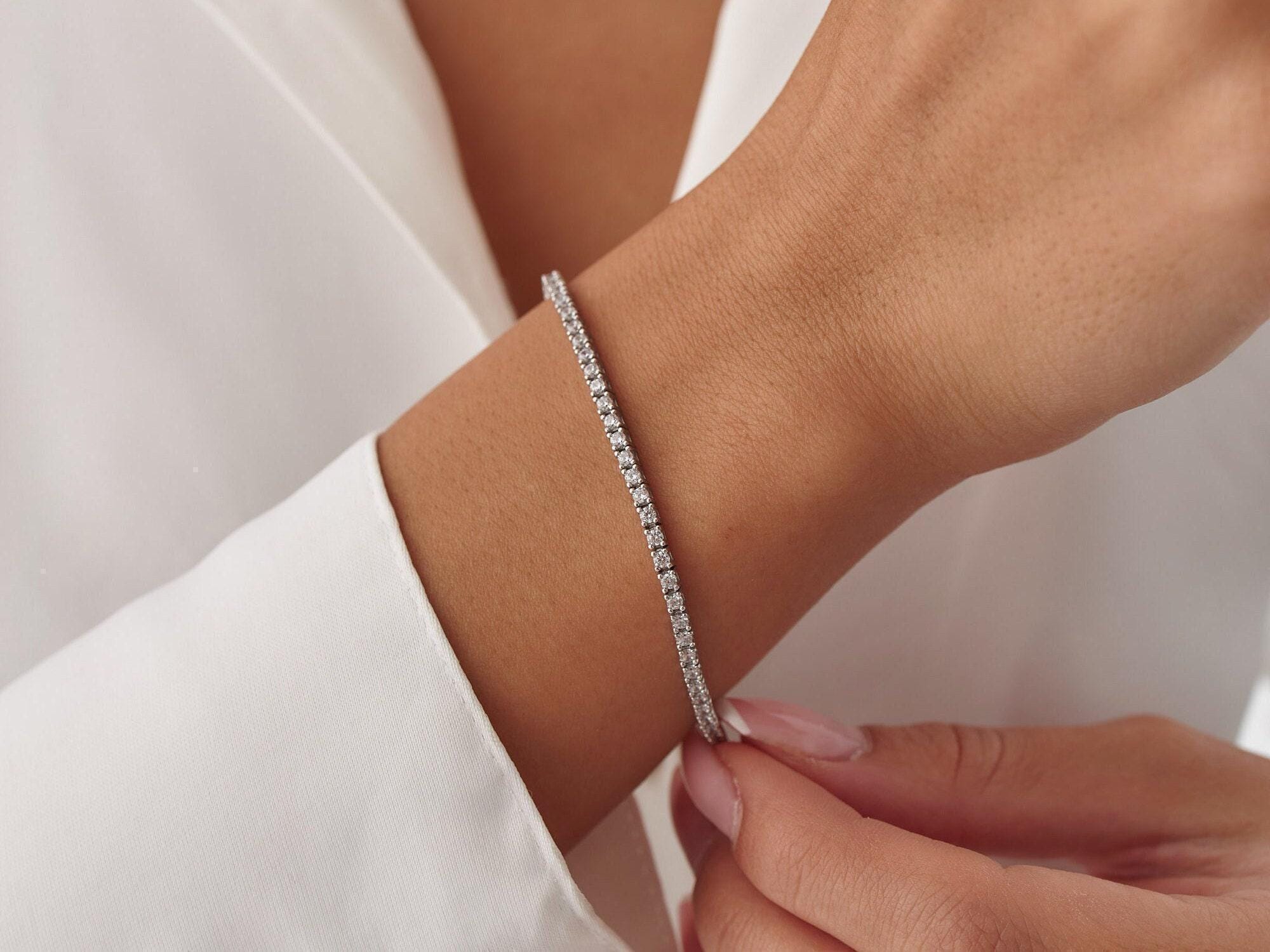 Lab Diamond Tennis Bracelet – A Timeless Piece of Modern Luxury