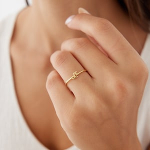 Anillo del zodíaco pequeño, anillo del zodíaco delicado, anillo de astrología, joyería del zodíaco, signo del zodíaco, anillo personalizado, anillo personalizado de plata imagen 7