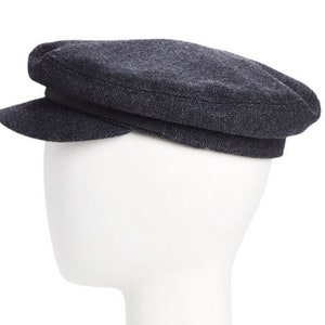 Fisherman's cap composed of herringbone pattern wool blend fabric. Faux leather band with side stitch detail zdjęcie 10