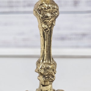 Beautiful vintage decorative solid brass candlestick holder