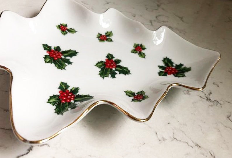 Vintage Lefton China White w/ Gold Trim Holly Berry Christmas Tree Candy/Trinket Dish/Cookie Plate image 3