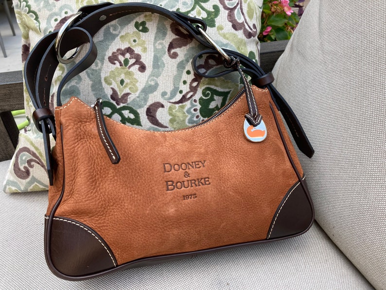 Vintage 1975 Dooney & Bourke Leather Brown Shoulder Bag no. J6265632 image 1