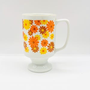 Vintage 1970s -Mid Century Orange Flower Footed Coffee / Tea Cup