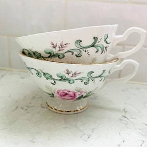 On Pair of Crown Dorset Fine Bone China Made in England Staffordshire Fine Ceramics  Tea/Coffee Mugs