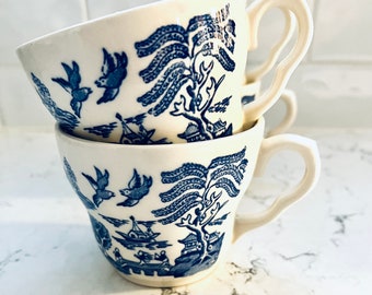 Set of 4 Vintage Royal Wessex China "Blue Willow" Cup/Mugs