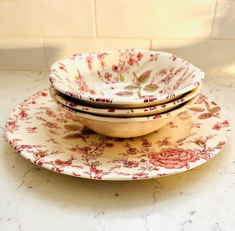 4 Piece Vintage Johnson Bros Rose Chintz 3 Cereal / Soup Bowl Ivory White Pink Roses and One Dinner Plate image 4