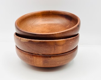 Vintage Hand-Turned Wooden Bowls – MCM Set of 3 (Canada)