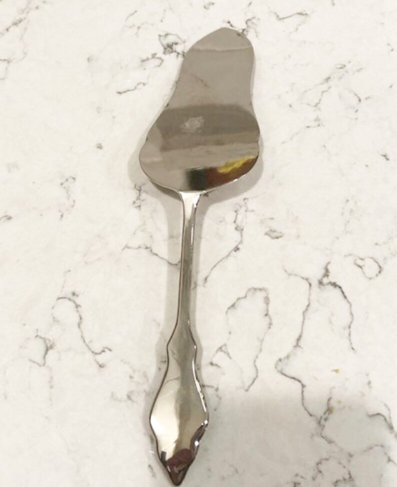 Vintage Mid Century CT6Z Detailed Silver Plated Pie Server, Antique