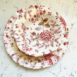 4 Piece Vintage Johnson Bros Rose Chintz 3 Cereal / Soup Bowl Ivory White Pink Roses and One Dinner Plate image 1