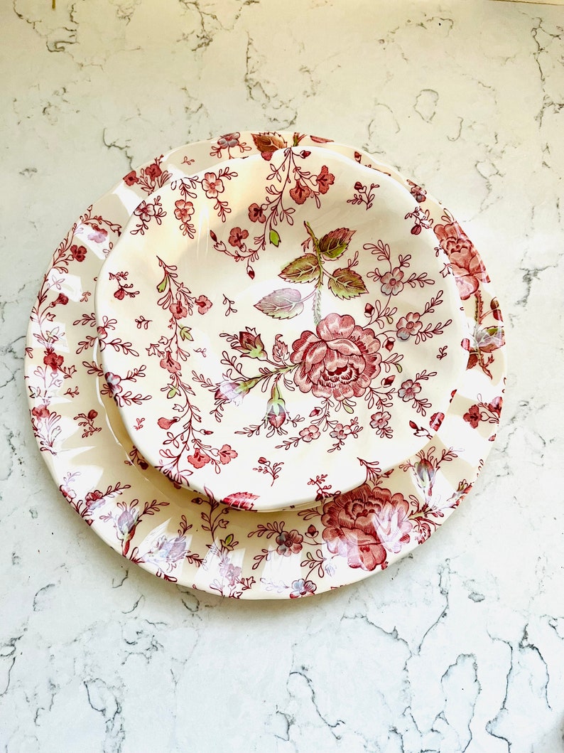 4 Piece Vintage Johnson Bros Rose Chintz 3 Cereal / Soup Bowl Ivory White Pink Roses and One Dinner Plate image 1