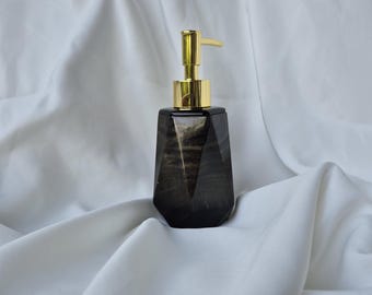 Soap dispenser