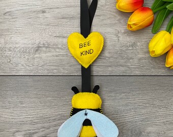 Bumble bee hanging ornament, Keepsake, Teachers gift, Classroom gift, end of year gift, hanging ornaments, home decor, personalised gifts