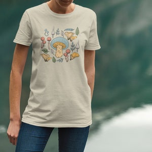 Mushroom Shirt Goblincore Clothing Cottagecore Shirts Alt Clothing T Shirt Light Academia Tshirt Botanical Clothing Mushroom T Shirt