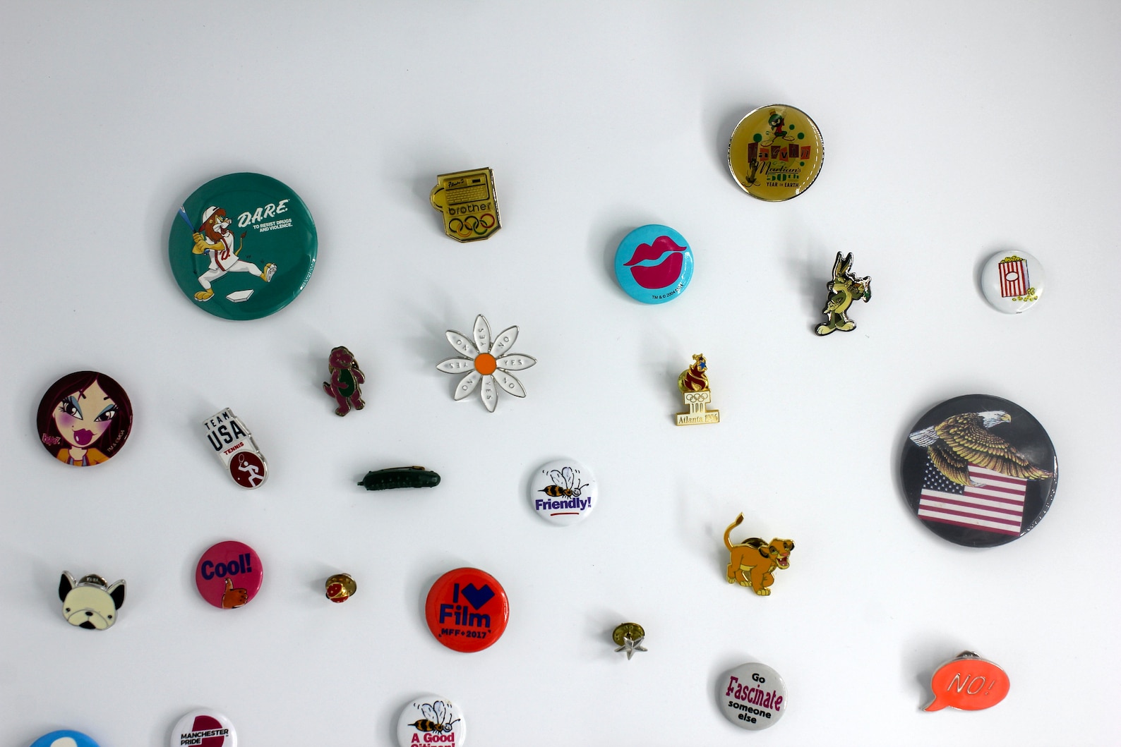 Fun vintage pins set of 3 Etsy