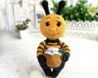 Crochet Bee pattern | Amigurumi bee English PDF pattern