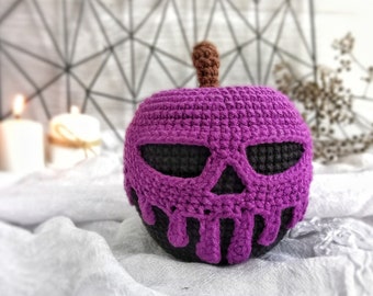 Poisoned apple crochet pattern / Amigurumi apple PDF English pattern / Halloween toy pattern