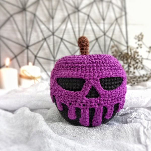 Poisoned apple crochet pattern / Amigurumi apple PDF English pattern / Halloween toy pattern