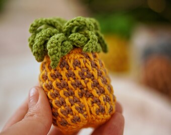 ライト付き パイナップルの編みぐるみの家