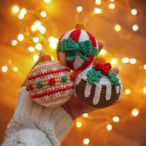Christmas baubles CROCHET PATTERN / Amigurumi Christmas ornaments PDF pattern / English crochet pattern set of 3 decorations