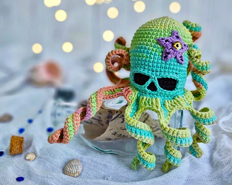 Creepy Octopus CROCHET PATTERN / Crochet Kraken PDF English pattern / Octopus amigurumi pattern image 3