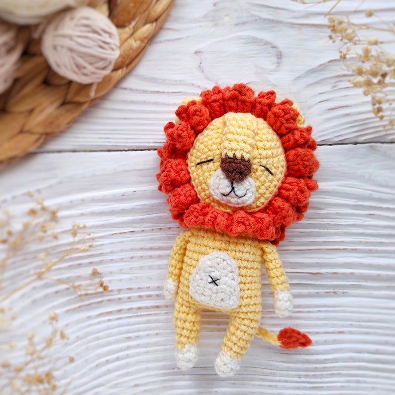 Sleeping Lion CROCHET PATTERN / Amigurumi Lion English PDF pattern / Crochet lion toy pattern image 6