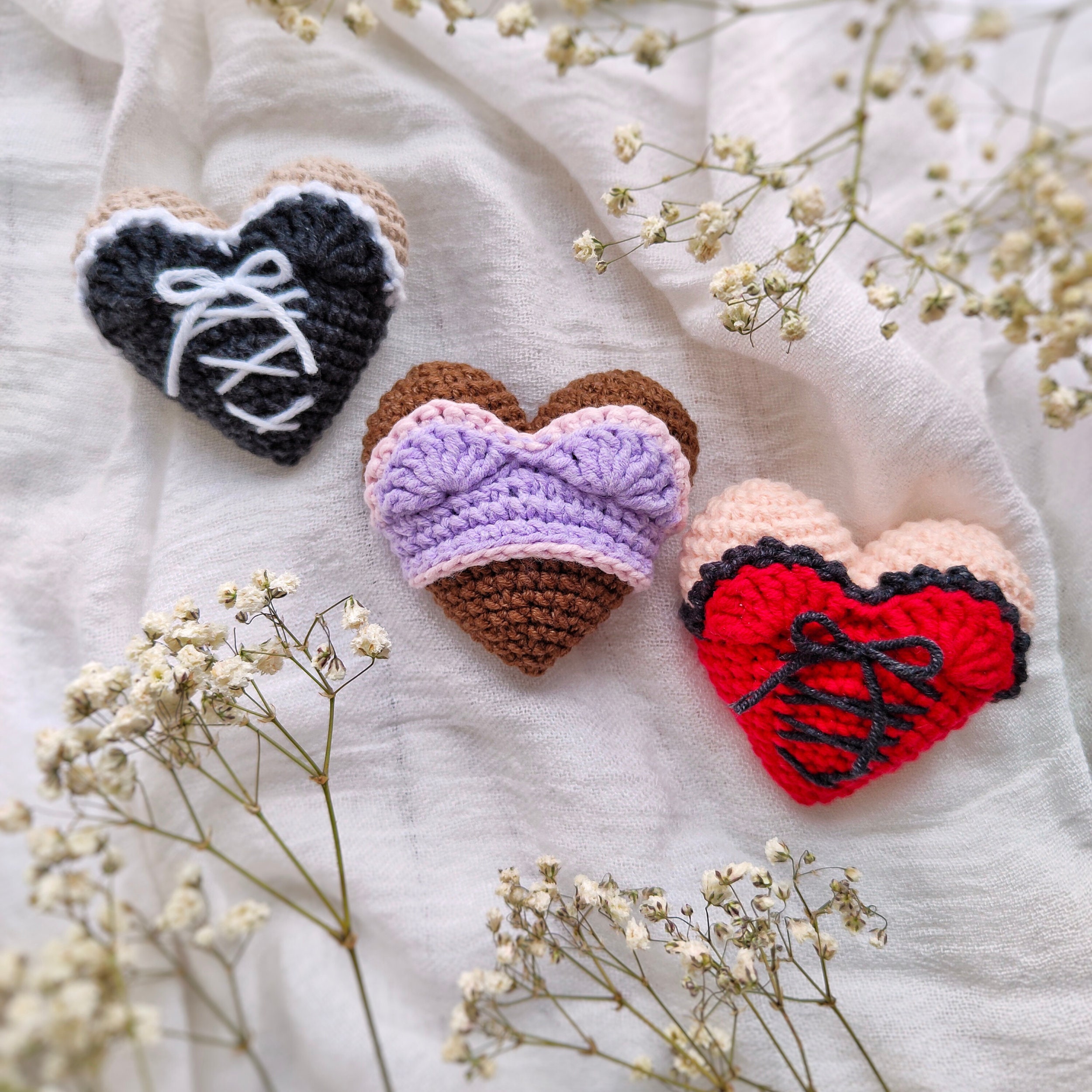 Sexy Hearts CROCHET PATTERN / Amigurumi Heart Keychain PDF