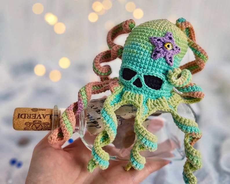 Creepy Octopus CROCHET PATTERN / Crochet Kraken PDF English pattern / Octopus amigurumi pattern image 1