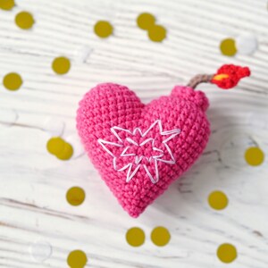 Valentine Hearts Crochet Pattern: Amigurumi Keychain PDF file (5 in 1) image 2