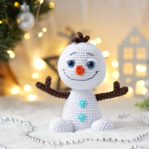Little snowman CROCHET PATTERN / Amigurumi Christmas PDF pattern / English crochet pattern Snowman with ice cream image 4