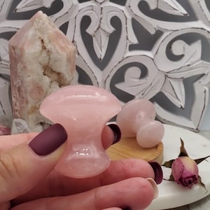 Hand Carved Rose Quartz Gua Sha Mushroom, Facial Massage Tool Enhances Circulation, Rejuvenates Skin, Self Care
