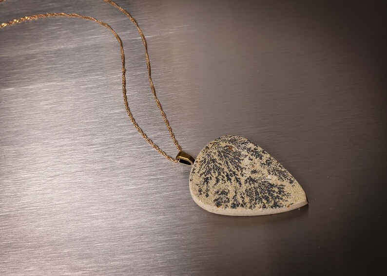 German Dendrite Pear Cabochon Gemstone Pendant Necklace