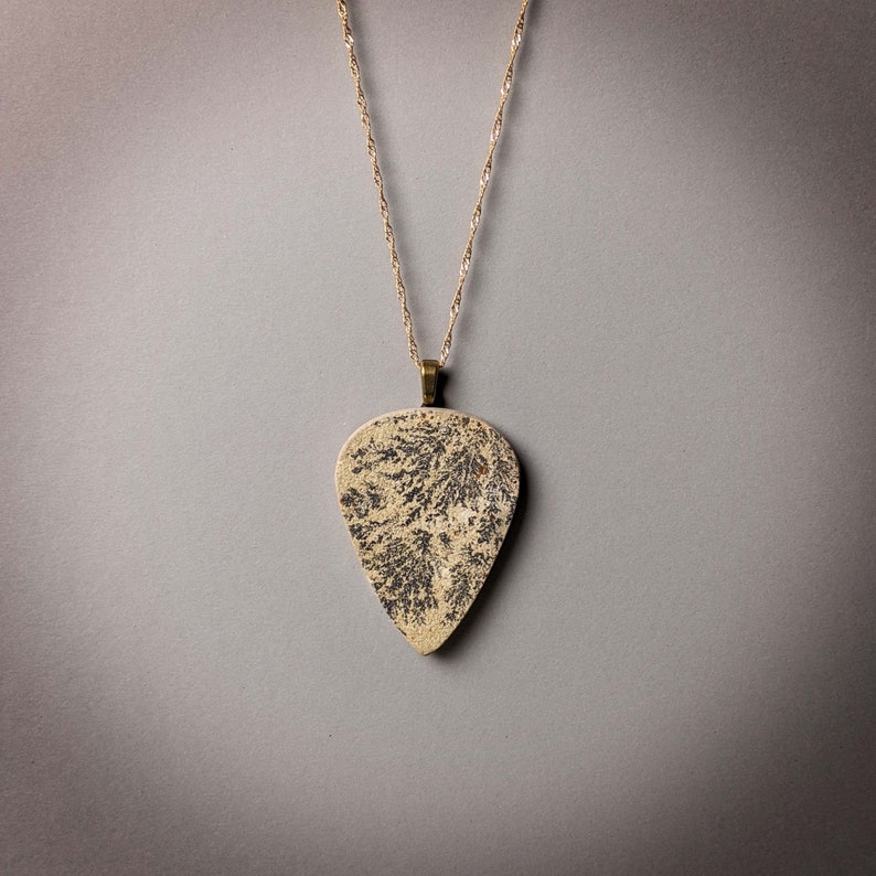 German Dendrite Pear Cabochon Gemstone Pendant Necklace
