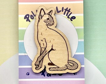 Anstecknadel mit Siamkatzenmotiv aus Holz – Geschenk für Katzenliebhaber