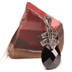 Vintage Marcasite and Black onyx 925 Sterling Silver 11x26mm Oval Pendant Necklace 925 Sterling Silver Chain, Vintage, Antique gift