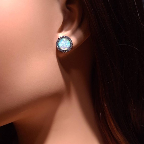 Beautiful Fiery Sterling Silver Ethiopian Opal Stud Earrings 12mm Beautiful Fiery Sterling Silver Ethiopian Opal Stud Earrings 12mm