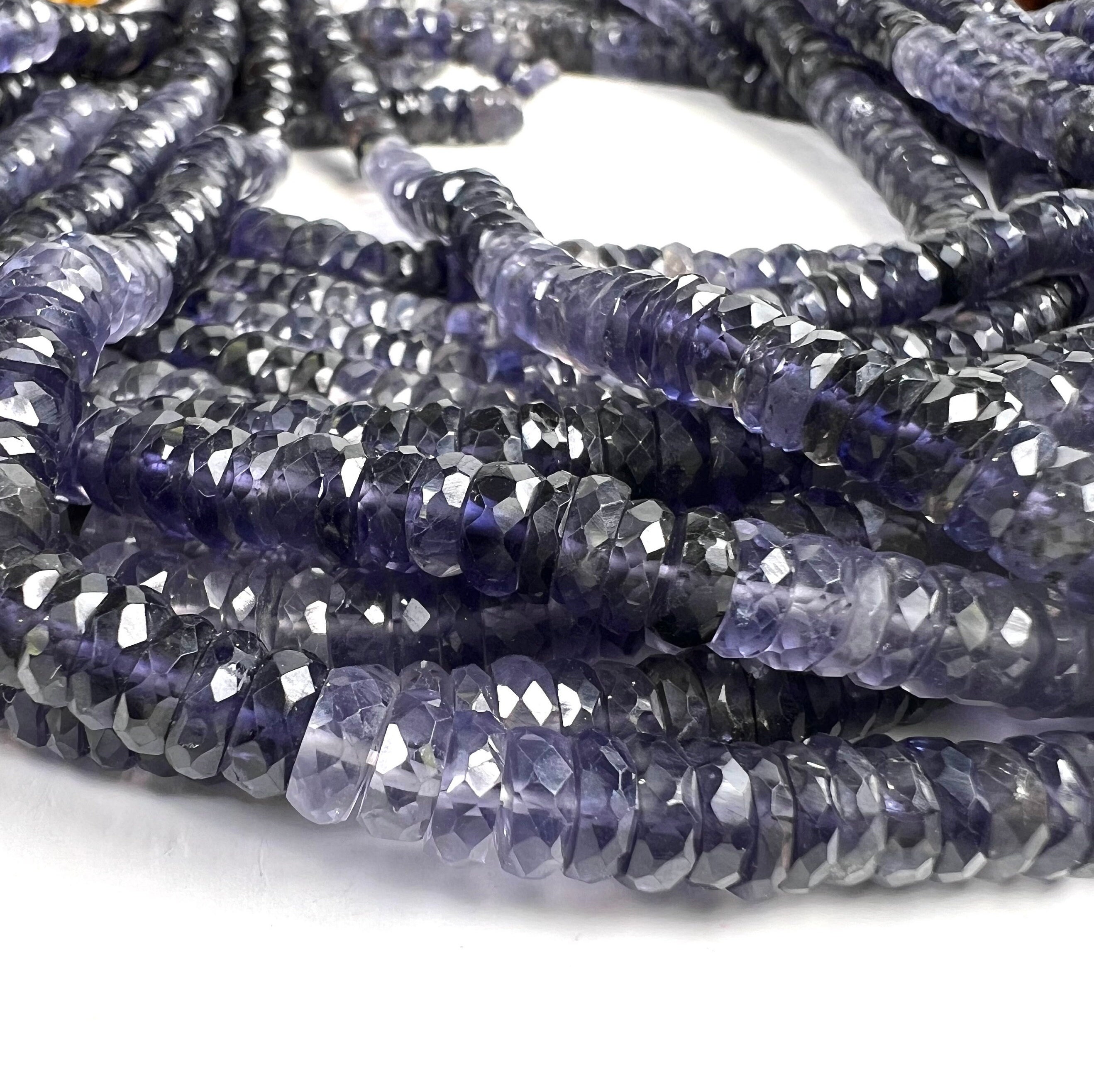 Collier De Perles En Iolite Naturelle - Rondelles Lisses 6 à 9 Mm - Saphir D'eau 197 Carats