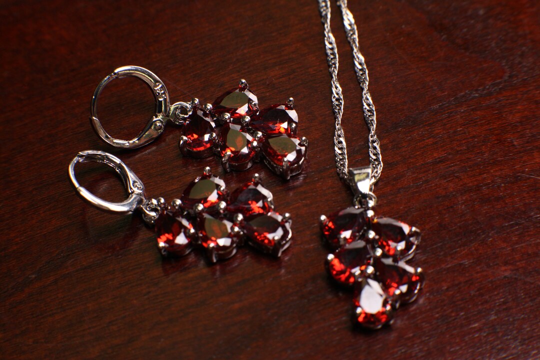 Handmade Mozambique Garnet Stud Earrings In 925 Sterling Silver - Choose Your Stone Size